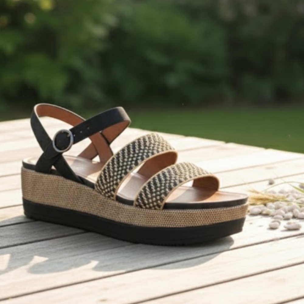 NEW! Neutralizer strapped slip on sandals sz 8 NWT 12.13